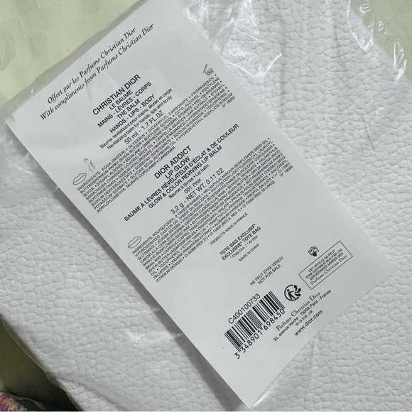 Dior Around the World VIP Platinum Gift - Picture 5 of 5